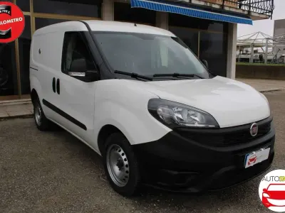Usata Fiat Doblò Active 105 CV (77 kW) 2022 Bianco Monovolume