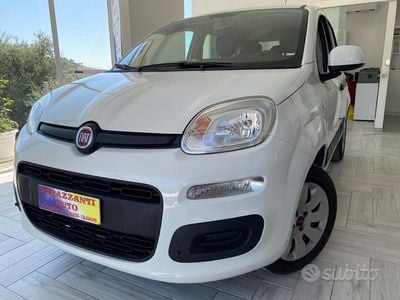 Usata Fiat Panda Lounge 69 CV (50 kW) 2020 Bianco Utilitaria