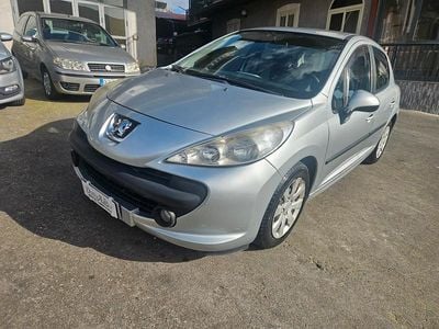 Usata Peugeot 207 70 CV (51 kW) 2008 Argento Berlina