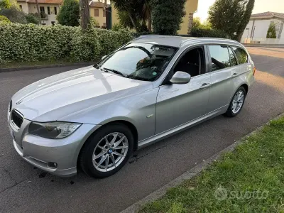 Usata BMW 318 143 CV (105 kW) 2011 Grigio Station wagon