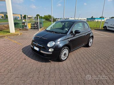 Begagnad Fiat 500 Lounge 69 HK (50 kW) 2011 Svart Sedan