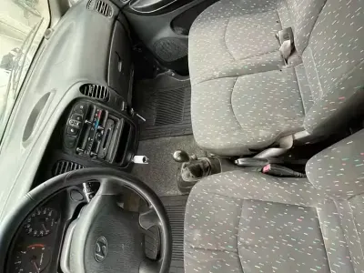 Gebraucht Hyundai H-1 2001 Van / Kleinbus