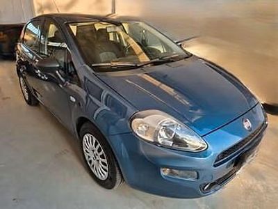 Usata Fiat Punto Street 77 CV (56 kW) 2017 Blu Utilitaria