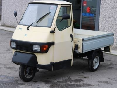 usata Piaggio APE Ape50 2 TEMPI CASSONE LUNGO EUROPA