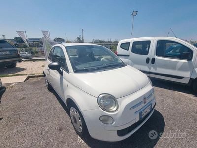 Usata Fiat 500 Lounge 75 CV (55 kW) 2010 Bianco Berlina