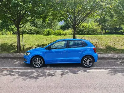 Usata VW Polo Comfortline 90 CV (66 kW) 2014 Bluazzurro Berlina