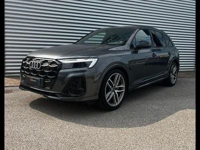Grigio daytona perla Usata 2024 Audi Q7 S-Line SUV | 73.900 € (Cara)