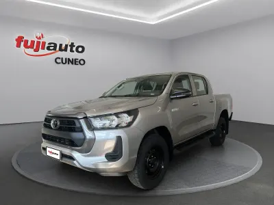 Nuova Toyota HiLux Comfort 204 CV (150 kW) 2026 Deep silver met Pick-up