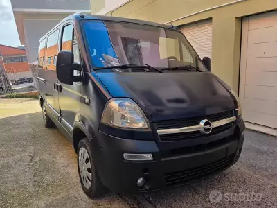 Usata Opel Movano 90 CV (66 kW) 2004 Bluazzurro Station wagon