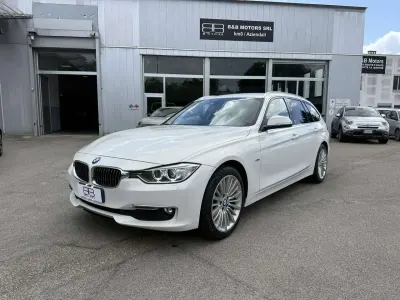 Usata BMW 320 Luxury Line 184 CV (135 kW) 2013 Bianco Station wagon