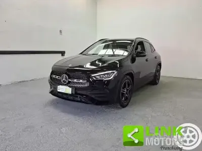Usata Mercedes GLA180 Premium 116 CV (85 kW) 2022 Nero SUV