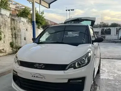 Begagnad Ligier JS50 2020 Vit Halvkombi