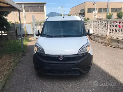 Usata Fiat Doblò 95 CV (69 kW) 2017 Bianco Monovolume