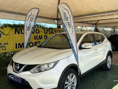 Usata Nissan Qashqai N-Vision 131 CV (96 kW) 2017 Bianco SUV