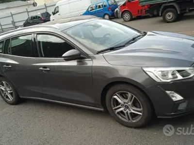 Usata Ford Focus Business Edition 120 CV (88 kW) 2019 Grigio Station wagon