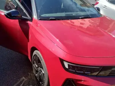 Usata Opel Astra S 131 CV (96 kW) 2025 Rosso Utilitaria
