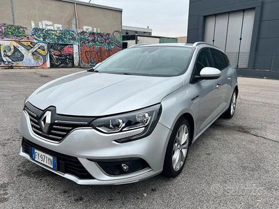 Usata Renault Mégane GrandTour 115 CV (84 kW) 2019 Grigio Station wagon