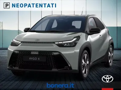 Nuova Toyota Aygo X 116 CV (85 kW) 2026 Verde SUV
