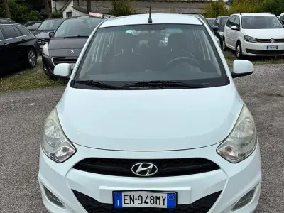 Usata Hyundai i10 69 CV (50 kW) 2013 Bianco Utilitaria