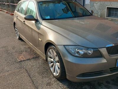 Usata BMW 330 Comfort Edition 231 CV (169 kW) 2007 Marrone Station wagon