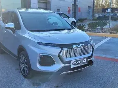 Nuova EVO Evo 4 114 CV (83 kW) 2026 Argento SUV