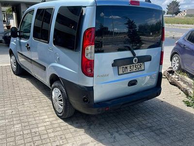 Usata Fiat Doblò 103 CV (75 kW) 2010 Blu Monovolume