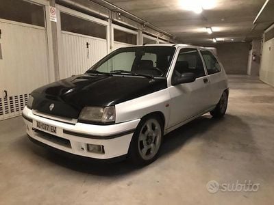 Usata Renault Clio 137 CV (100 kW) 1991 Bianco Utilitaria