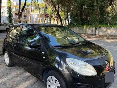 Usado Renault Twingo 58 CV (42 kW) 2007 Negro Utilitario