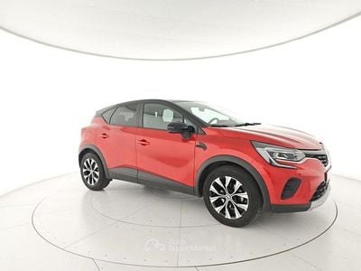 Usata Renault Captur Evolution 101 CV (74 kW) 2023 Rosso SUV