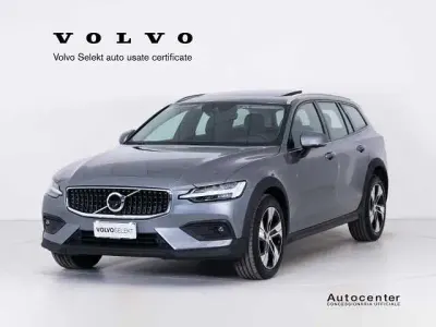 Begagnad Volvo V60 CC Business Edition 197 HK (144 kW) 2021 Grå Kombi