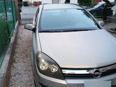 Usata Opel Astra 150 CV (110 kW) 2006 Station wagon