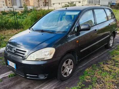 Usata Toyota Avensis