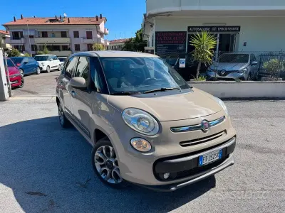 Begagnad Fiat 500L Lounge 85 HK (62 kW) 2014 Beige Minibuss