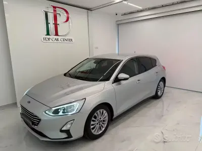 Usata Ford Focus Titanium 120 CV (88 kW) 2018 Grigio Berlina
