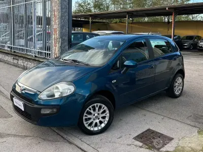 Usata Fiat Punto Evo 70 CV (51 kW) 2012 Blu Utilitaria