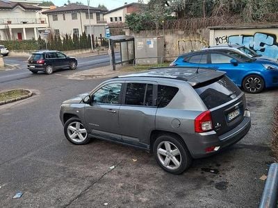 Usado Jeep Compass 163 CV (119 kW) 2012 Gris SUV