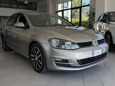 Usata VW Golf VII Highline 110 CV (80 kW) 2016 Grigio Berlina