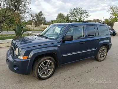 Usado Jeep Patriot 140 CV (102 kW) 2009 Verde SUV