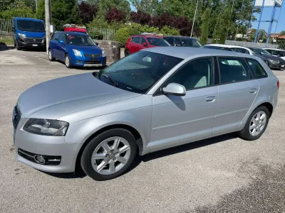 Usata Audi A3 Ambiente 105 CV (77 kW) 2012 Argento Utilitaria