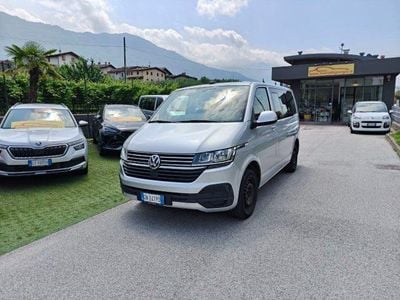 VW Caravelle