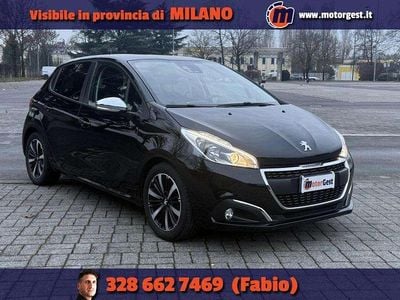 Usata Peugeot 208 Signature Sky 102 CV (75 kW) 2019 Nero Utilitaria