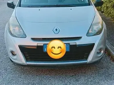 Usata Renault Clio II 75 CV (55 kW) 2010 Grigio Berlina