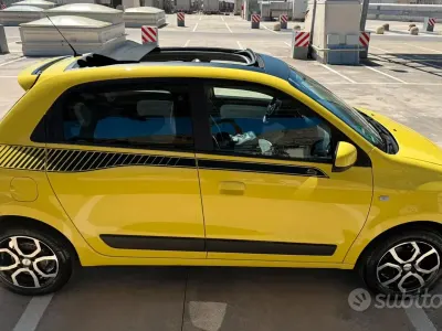 Usata Renault Twingo 90 CV (66 kW) 2016 Giallo Utilitaria