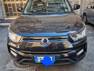 Usata SsangYong Tivoli 115 CV (84 kW) 2017 Nero SUV