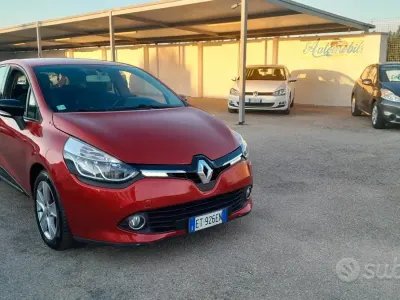 Usata Renault Clio IV 75 CV (55 kW) 2014 Arancione Berlina