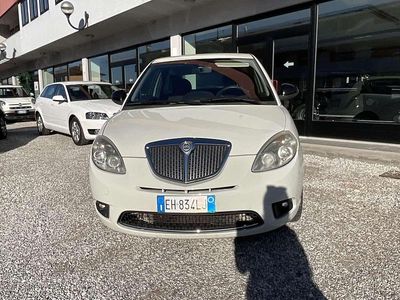 Usata Lancia Ypsilon 69 CV (50 kW) 2011 Beige Utilitaria