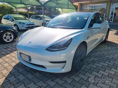 Usata Tesla Model 3 Standard Range 239 kW (325 CV) 2020 Bianco Berlina