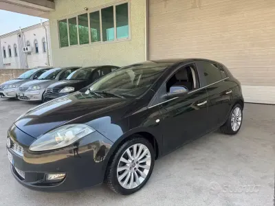 Usata Fiat Bravo Dynamic 120 CV (88 kW) 2011 Nero Utilitaria