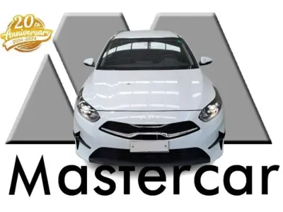 Usata Kia Ceed Sportswagon 136 CV (100 kW) 2022 Bianco Station wagon