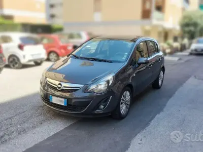 Usata Opel Corsa 86 CV (63 kW) 2014 Grigio Utilitaria